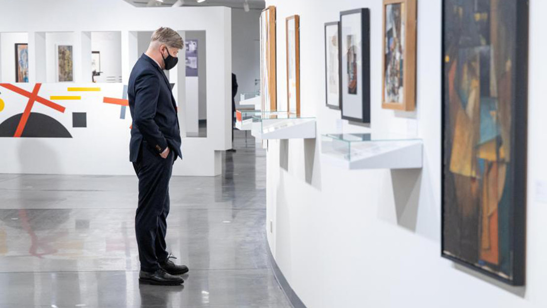 Guarda de seguridad ruso arruina obra de arte valorada en un millón de dólares