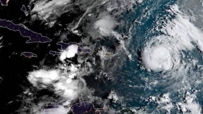 Ciclón tropical llegará a las costas venezolanas la madrugada de este miércoles