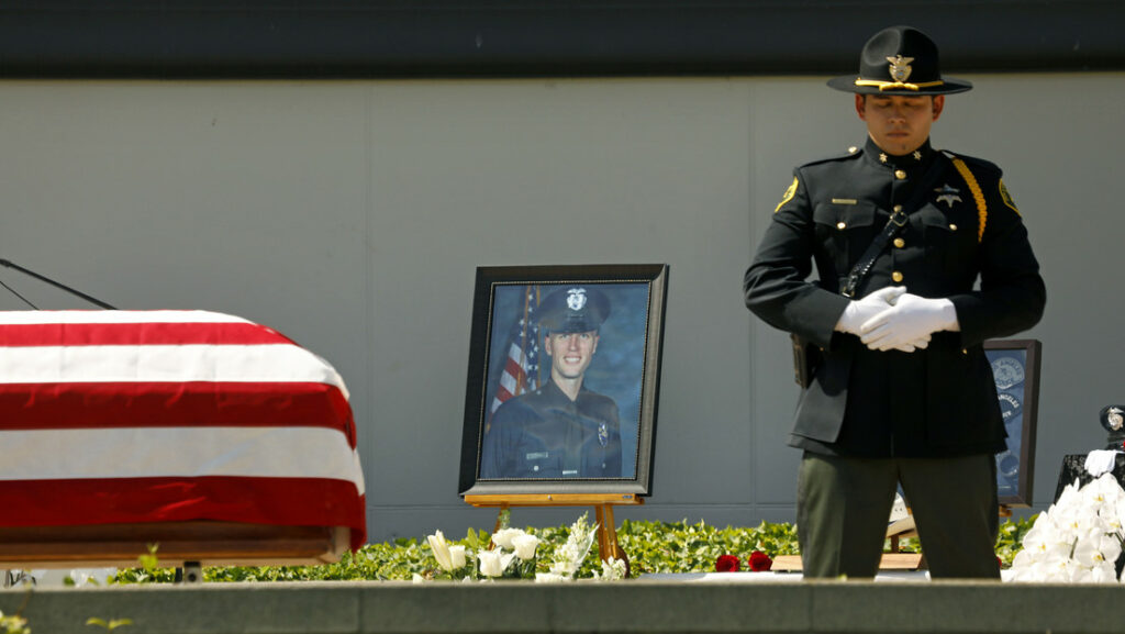 Un policía estadounidense muere golpeado por sus colegas durante un entrenamiento