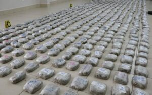 Detienen a cinco sujetos con 656 libras de marihuana en Telpaneca