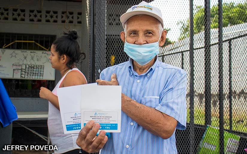 Familias del barrio Vistas del Xolotlán son protagonistas de jornada de vacunación contra el Covid-19