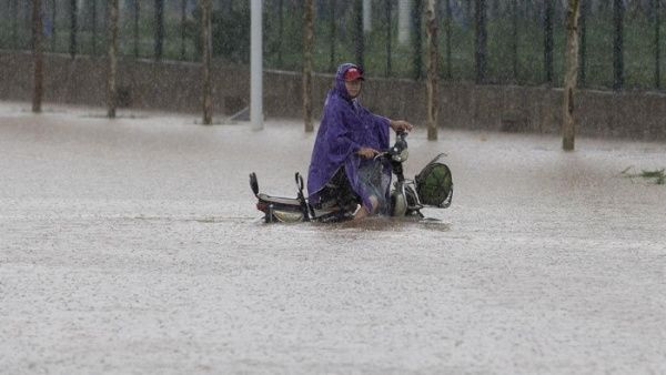 Registran 10 fallecidos tras fuertes lluvias en la provincia de Hunan en China