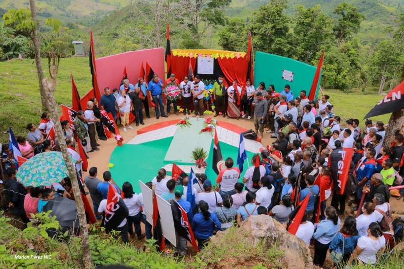 Rinden homenaje al 43 aniversario de la gesta heroica de héroes y mártires de la Rampla en Siuna y Bonanza