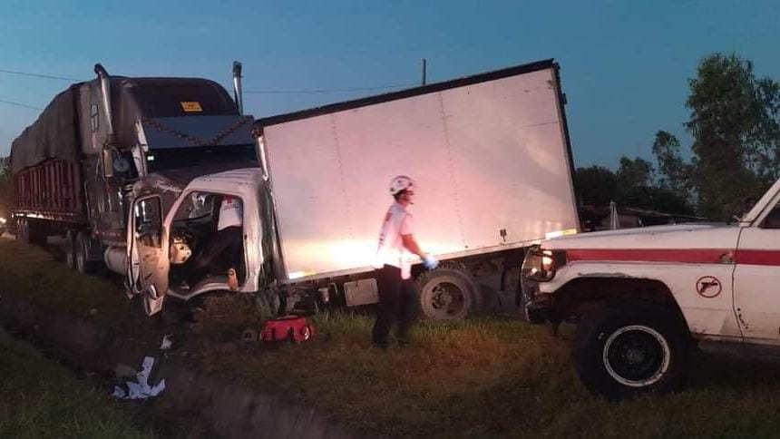 Una joven fallecida deja como saldo la colisión entre dos vehículos en carretera Tipitapa- Malacatoya