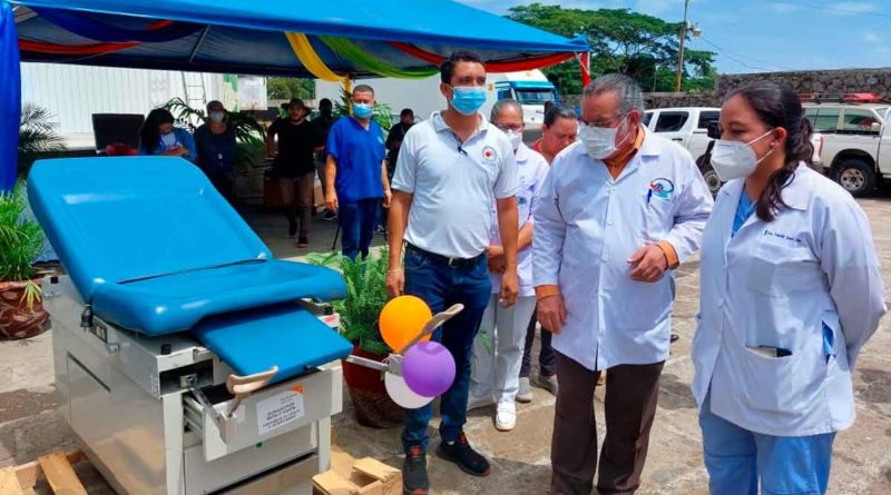 Minsa fortalece atención a mujeres con la entrega de 45 camas ginecológicas