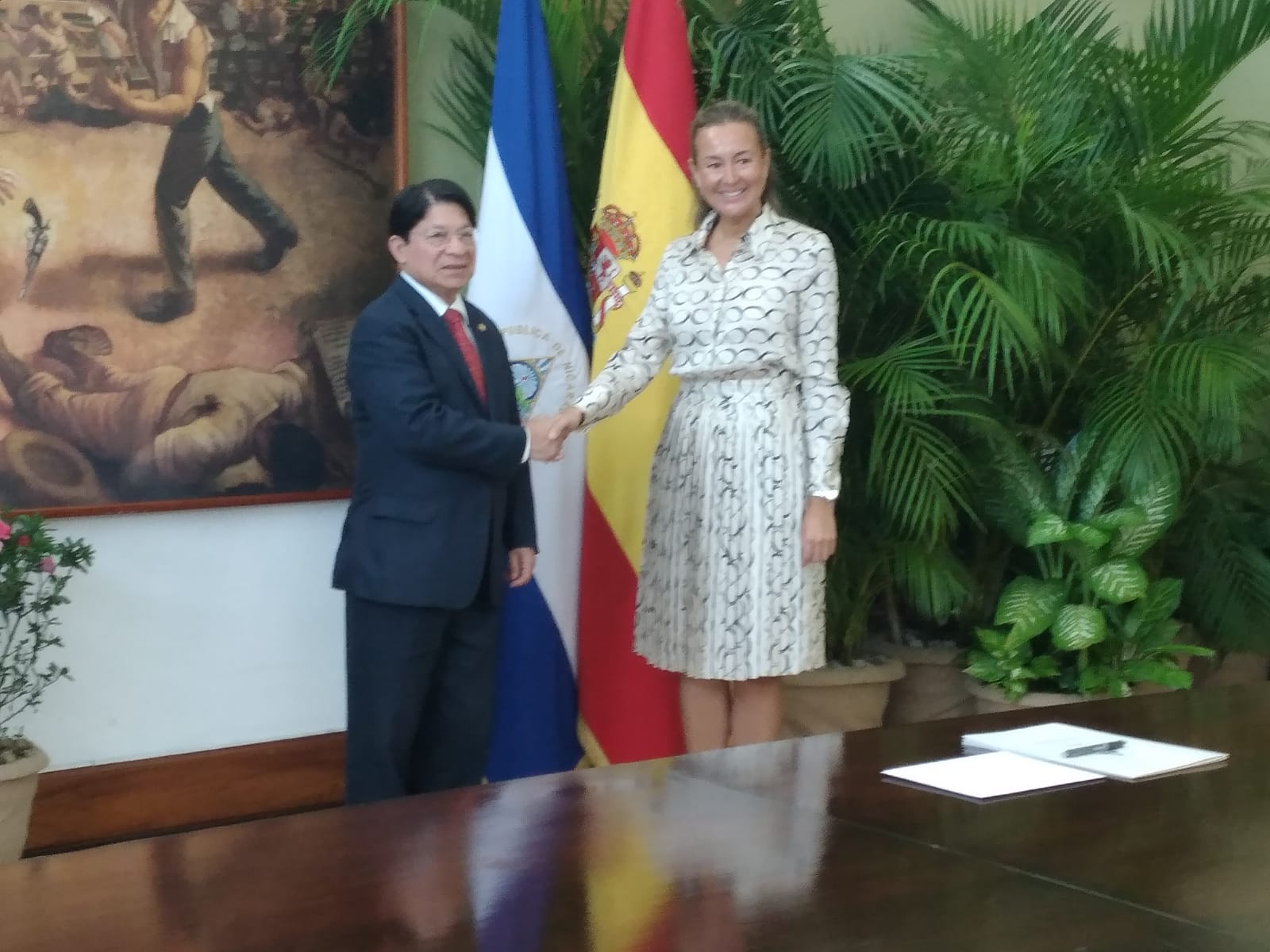 España ofrece cooperación para el progreso