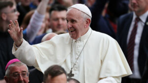 El papa Francisco viajará a Canadá para pedir perdón a los indígenas abusados en escuelas gestionadas por la Iglesia