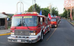 Bomberos de Nicaragua festejan el Día de la Alegria