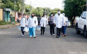 Pobladores del barrio Dios Proveerá fueron inoculados contra el Covid-19