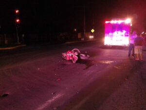 Motociclista fallece tras estrellarse contra un taxi en carretera a Masaya