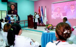 Galenos de Nicaragua fortalecen su aprendizaje para prácticas médicas