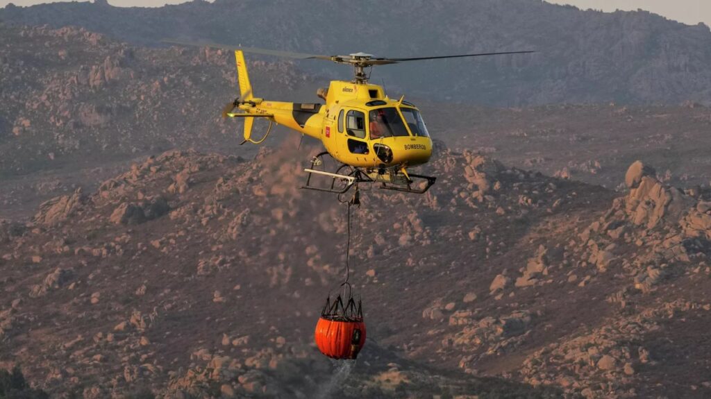 Evacuan a 60 personas de campamento en Salamanca en España por incendios