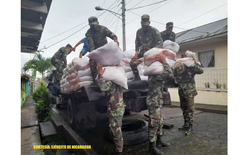 Ejército realiza descargue de alimentos en Río San Juan