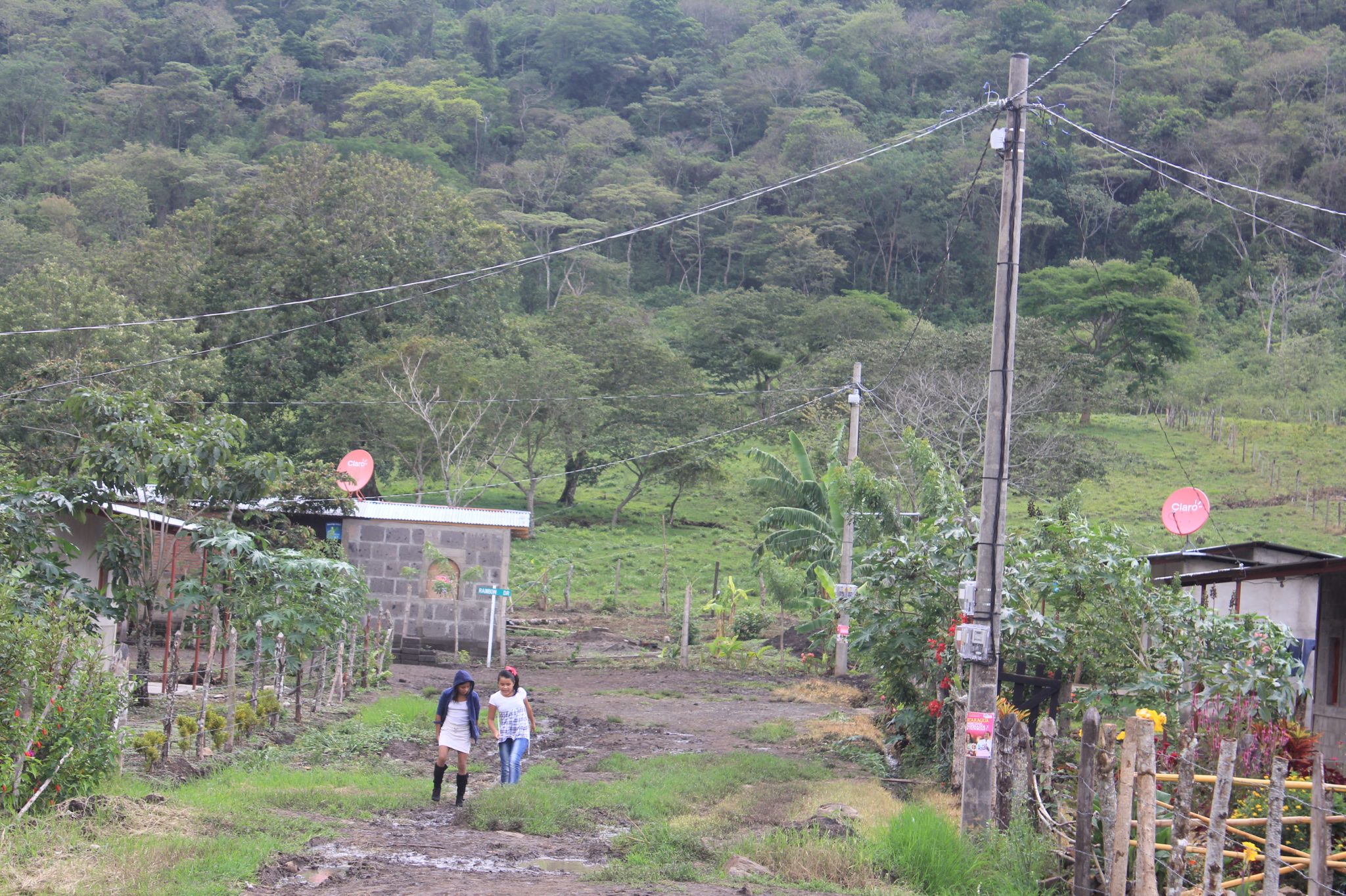 Habitantes de Santa María de Pantasma  ya cuentan con energía eléctrica