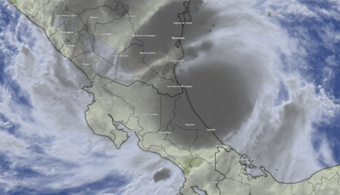 Mandatario de Costa Rica firma declaratoria de emergencia para enfrentar daños por Bonnie en el país