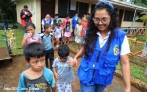 Brindan acompañamiento a familias albergadas por el paso de Bonnie en El Rama