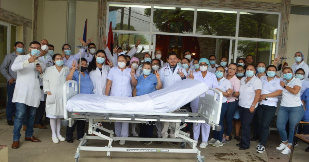 Entregan 180 camillas al Hospital Victoria Motta de Jinotega