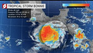 Bonnie podría ser huracán en su tránsito por el Pacífico