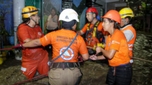 Tormenta Bonnie deja un deceso a su paso por El Salvador