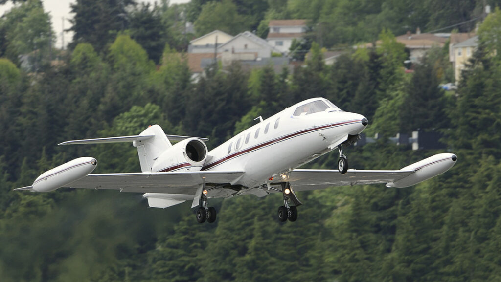 Mueren 4 personas al estrellarse un avión sanitario en el sur de Argentina