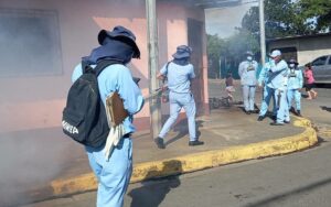 Realizan jornada de fumigación en el barrio Isaías Gómez