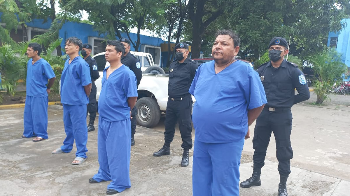 Autoridades policiales arrestan a 13 delincuentes en Chinandega