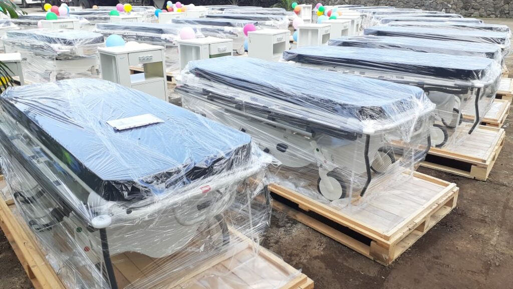 Minsa entrega equipamiento médico para reforzar la atención en el país