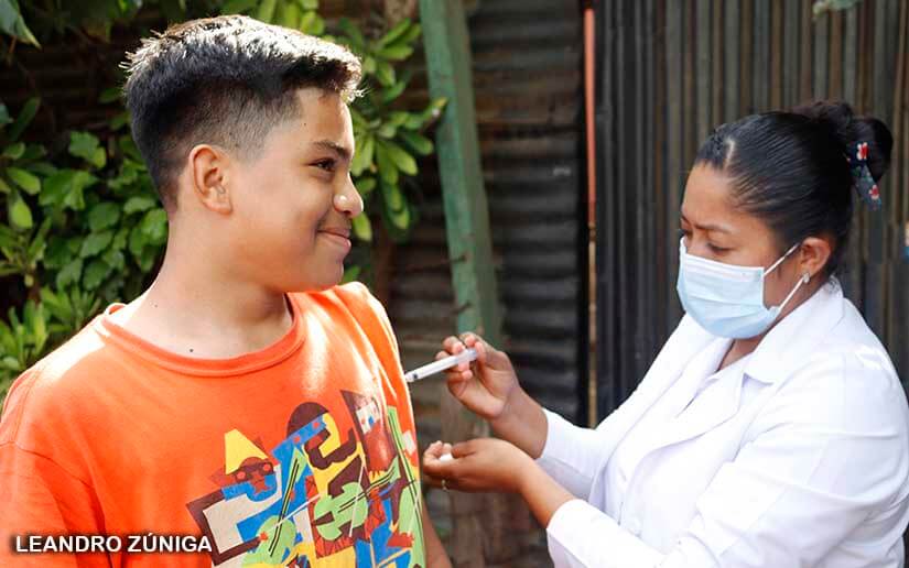 Minsa continúa inoculando contra el Covid-19 en Managua