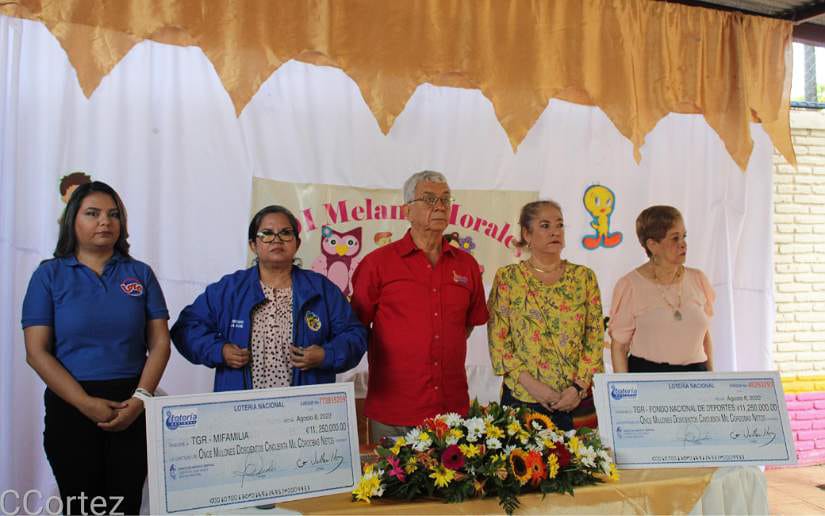 Lotería Nacional realiza la octava entrega de utilidades al IND y Mifan