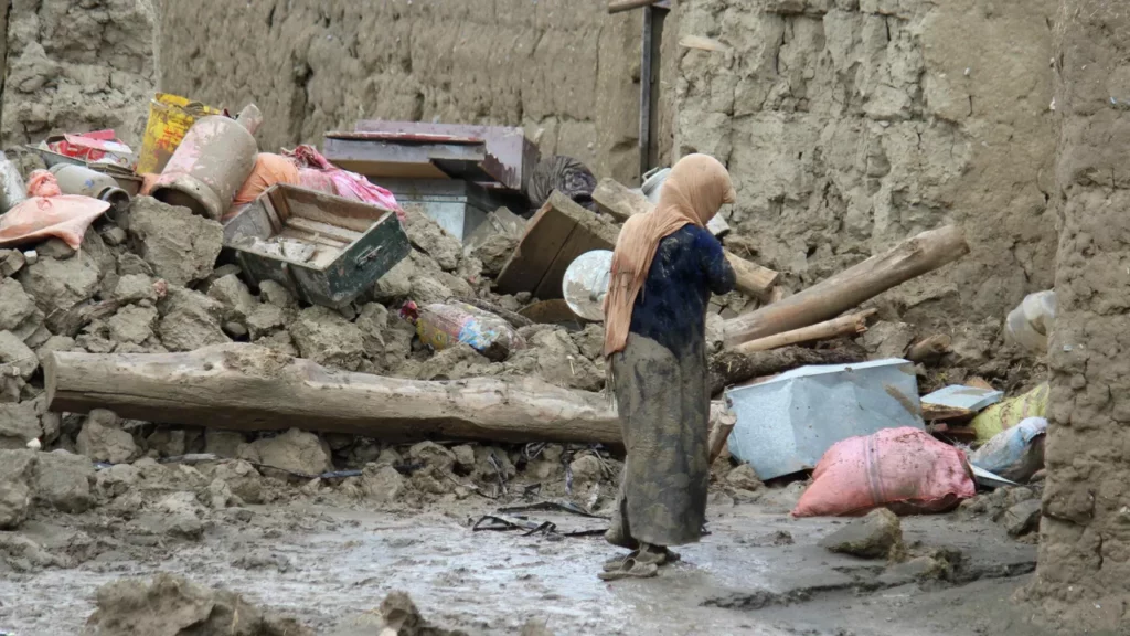 Las inundaciones en la provincia afgana Logar deja al menos una veintena de muertos