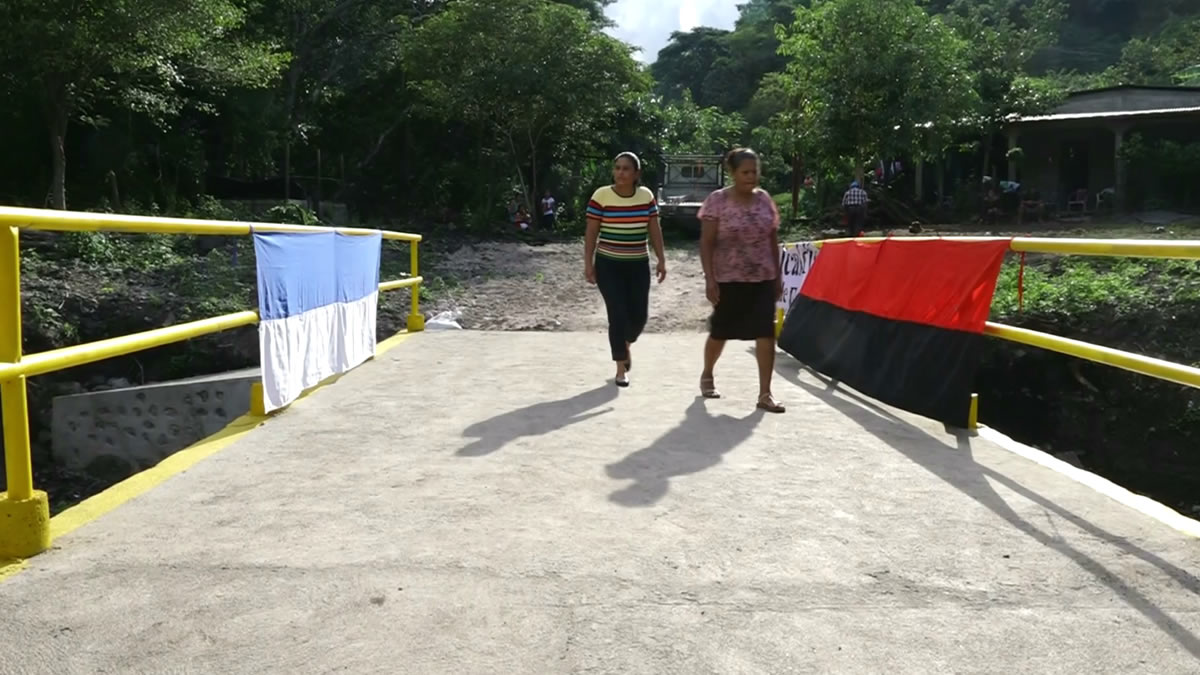 Entregan puente en la comunidad la Quinta de Estelí
