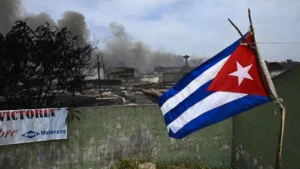 Cuba rinde homenaje a caídos en el incendio en Matanzas