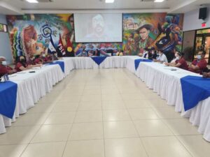 Mined realiza foro para destacar el avance de la educación en el país