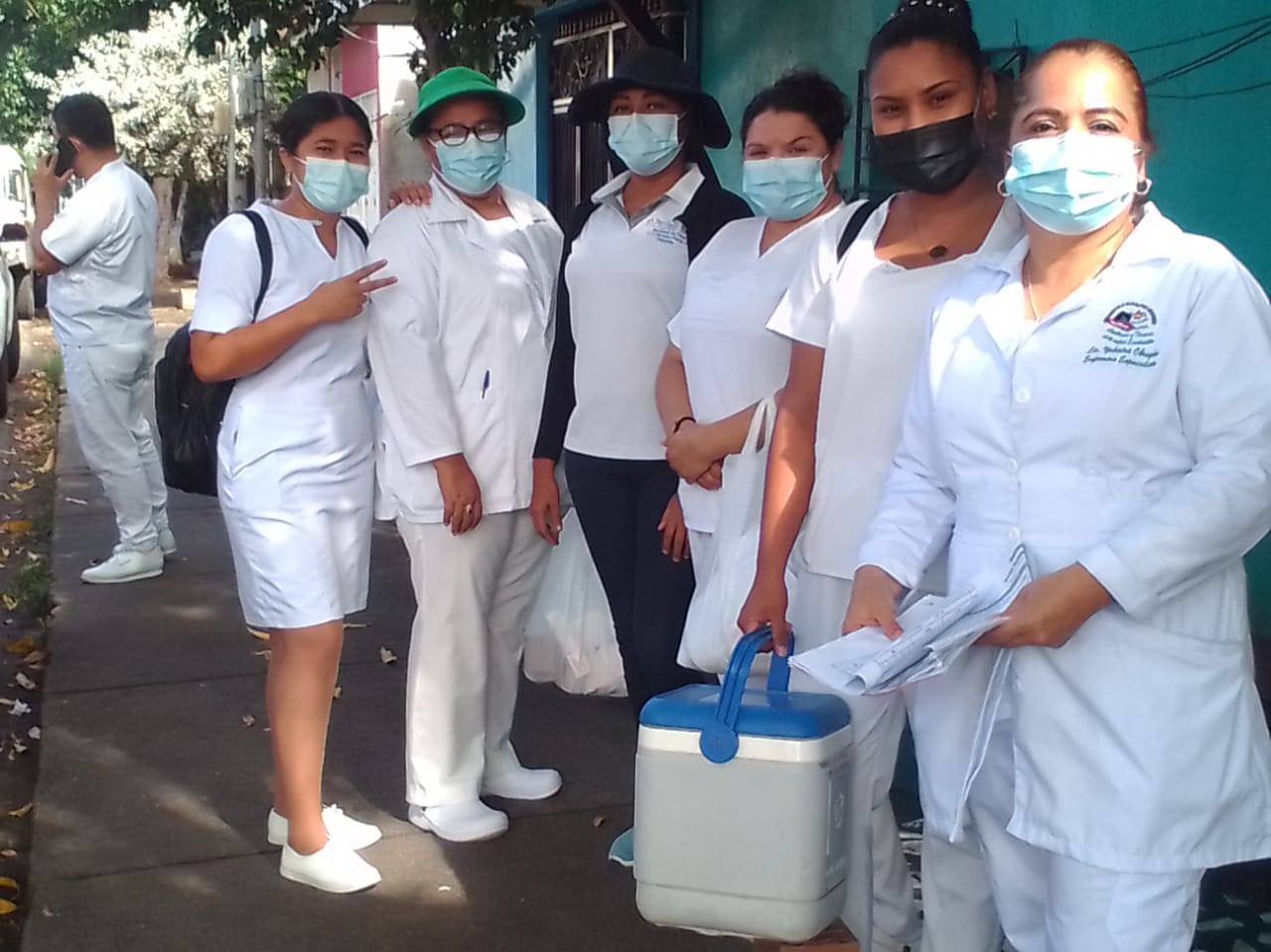 Brigadistas visitan 700 viviendas para inocular contra el Covid a las familias