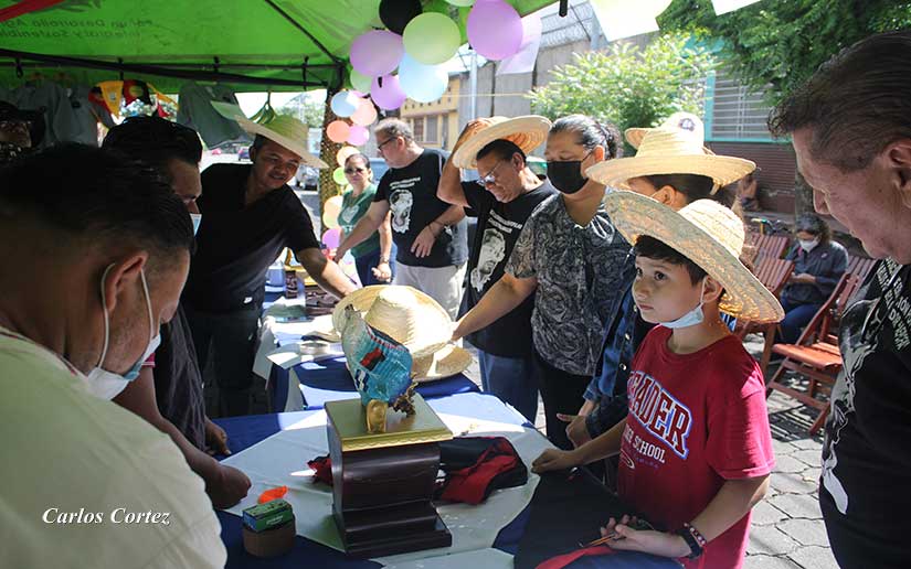 AEPCFA realiza feria en homenaje a los 42 años de la Cruzada de Alfabetización