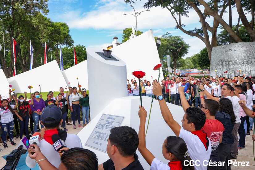 Juventud Sandinista festeja nacimiento de Tomás Borge