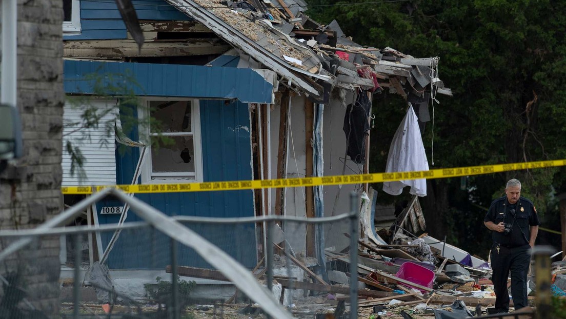 Cámara de seguridad capta el momento en que una casa explota en EE.UU.