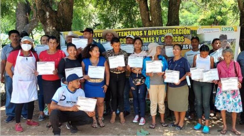 Certifican a familias productoras de Nicaragua en procesamiento de frutas