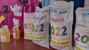 Entregan merienda escolar para estudiantes de Bluefields