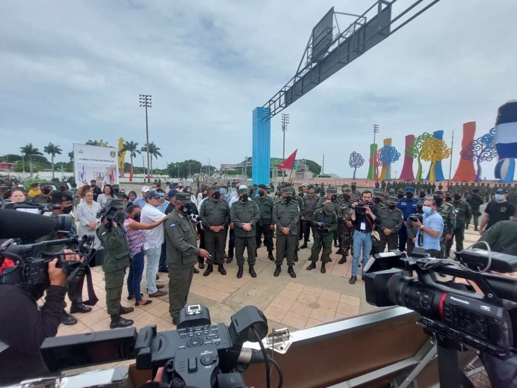 Ejército inaugura exhibición estática de medios y equipos militares