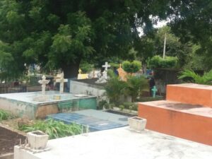 Apuñalan a joven en un cementerio de Rivas