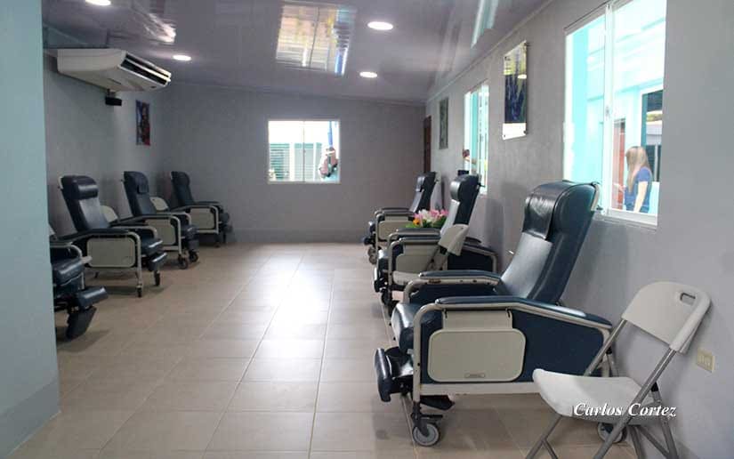 Habilitan sala de espera en el hospital capitalino Manolo Morales