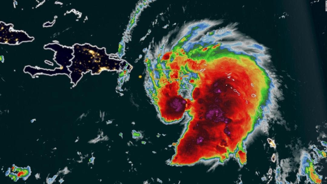 El huracán Fiona toca tierra en el suroeste de Puerto Rico