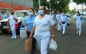 Brigadistas del Minsa continúan vacunando contra la Covid-19