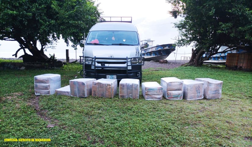 Ejército decomisa medicamentos en un puesto de Control en Chinandega