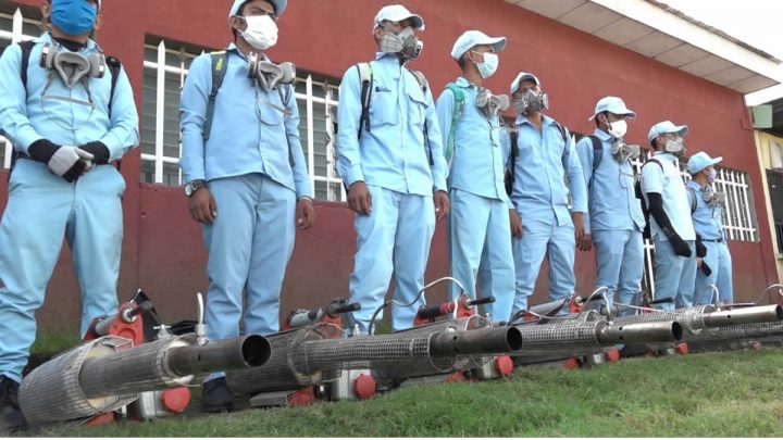 Jornada de fumigación llega al barrio La Tenderí