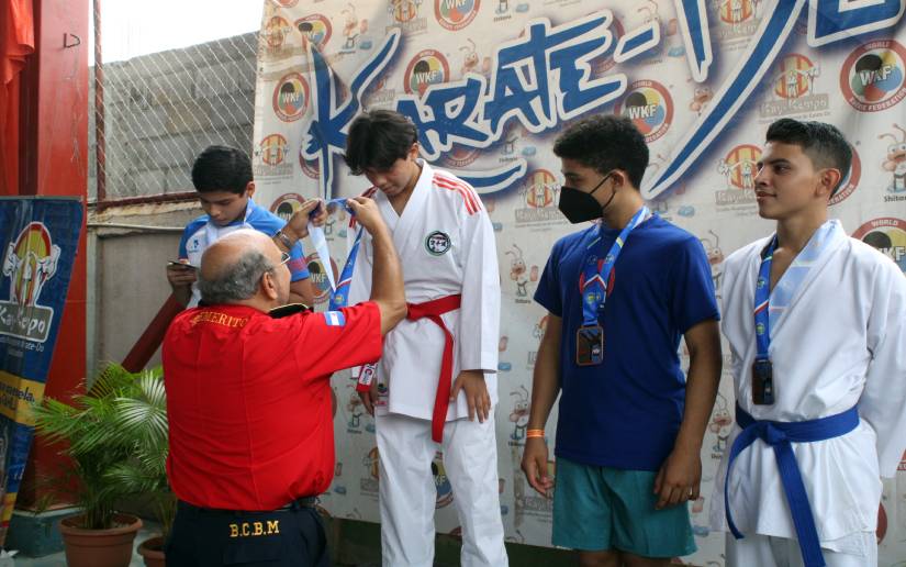 Más de 200 atletas participan en el Campeonato Nacional de Karate Do 