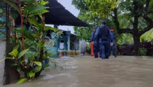 Inundaciones, derrumbes y evacuaciones: Así afecta el acercamiento de la tormenta tropical Julia en Guatemala