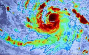 Julia impactará a Nicaragua en categoría de huracán