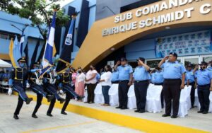 486 oficiales fueron ascendidos en grados policiales